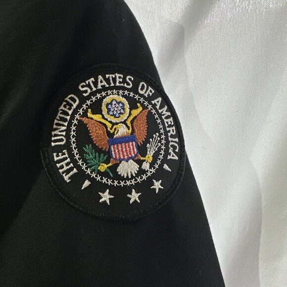 US Navy ROTC Blazer - 40 Short Naval ROTC with Patches, Rank and Badges - Picture 4 of 9